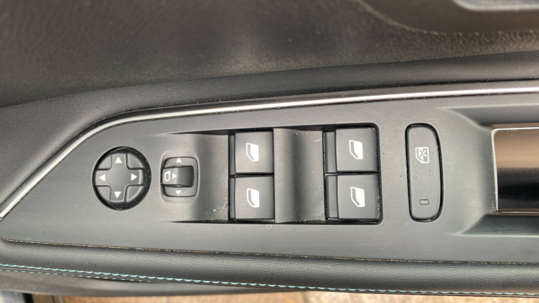 Peugeot 5008 1.2 PureTech Allure Premium+ 5dr Petrol Estate
